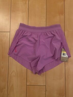 Nike AeroSwift Dri-FIT ADV 3” Running Shorts Women’s Size Medium FN2328-532 NWT